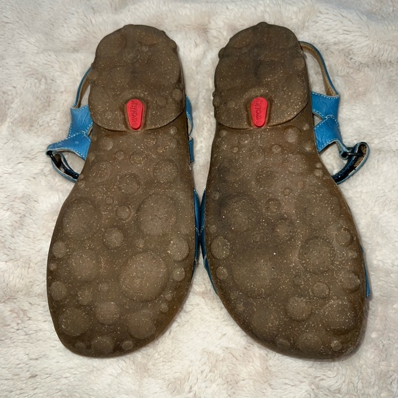Women’s Wolky sandals size 37 or size 6 - Picture 2 of 6